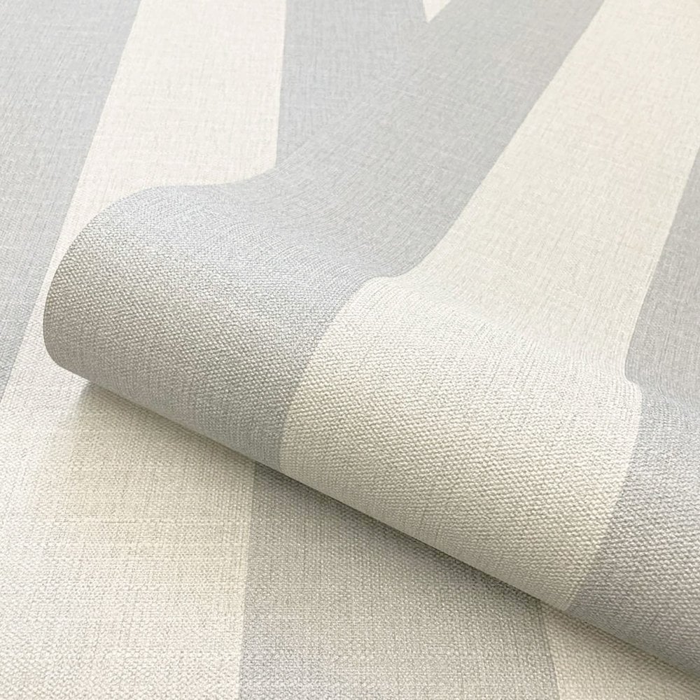 Giorgio Stripe Soft Silver Wallpaper | Belgravia Décor Wallpaper | GB8120
