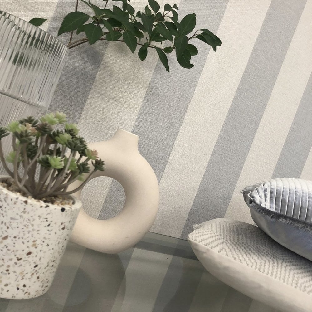 Giorgio Stripe Soft Silver Wallpaper | Belgravia Décor Wallpaper | GB8120